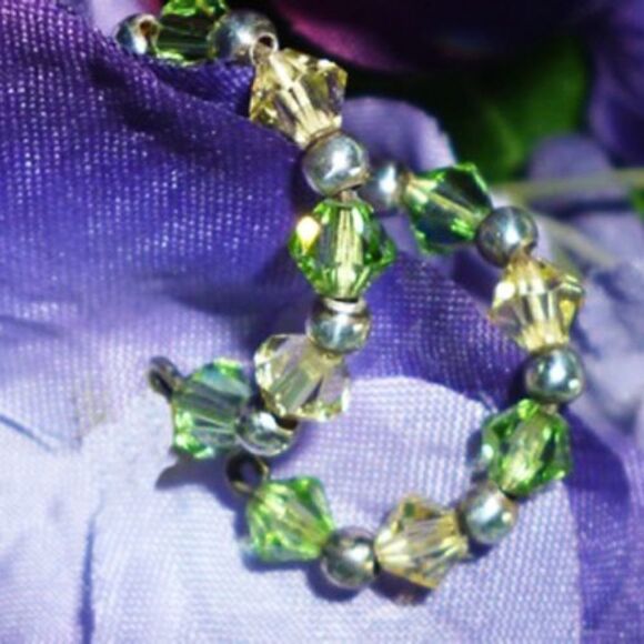 STERLING SILVER GREEN CRYSTAL HOOP EARRINGS 5/8" - Picture 2 of 4